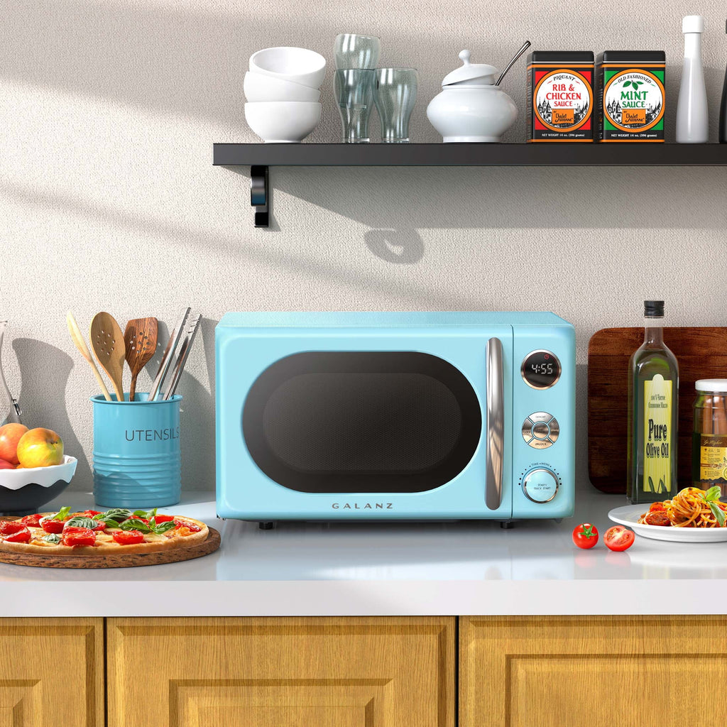 Galanz Retro Countertop Microwave Oven 0.7 Cu ft, 700 Watts, Blue - GLCMKA07BER-07A
