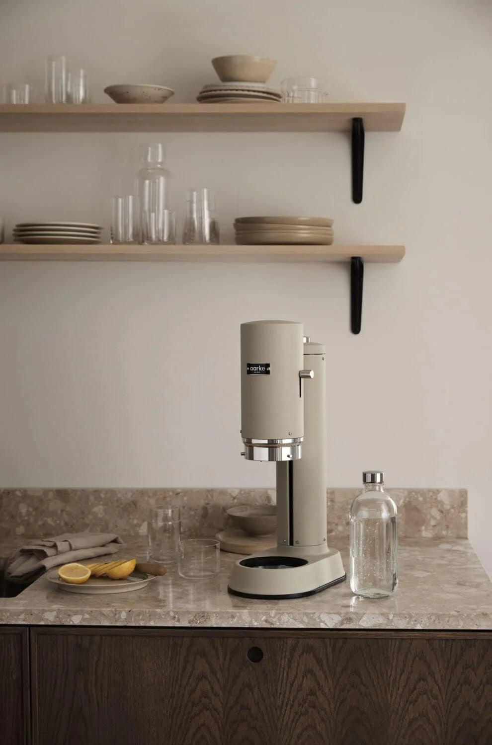Carbonizer Pro Carbonated Water Maker, 700 ml, Sand - Advanced Model