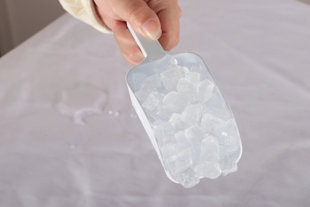 Frigidaire Countertop Nugget Ice Maker, 44 lbs. Daily, 3 lb. Basket, Black - EFIC256