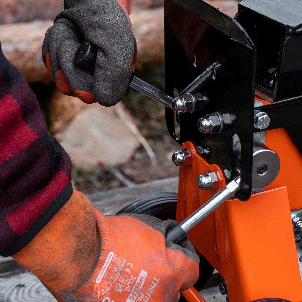 Fornorth Log Splitter 7 Tons, 2000W, 52 cm x 30 cm, Orange/Black - 7T V2