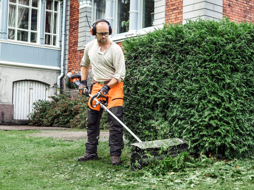 Husqvarna Straight Shaft Gas String Trimmer, 28-cc 2-Cycle, 20-in - 330LK 970545001