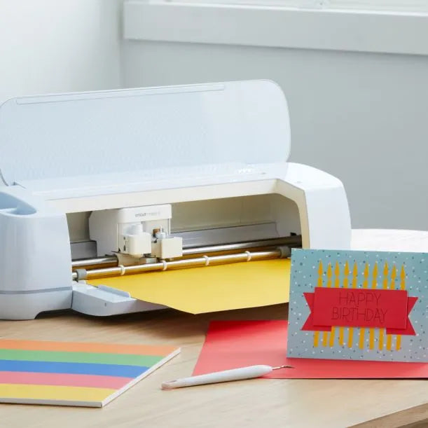 Cricut Smart Cutting Machine With Everything Materials Bundle - Maker 3