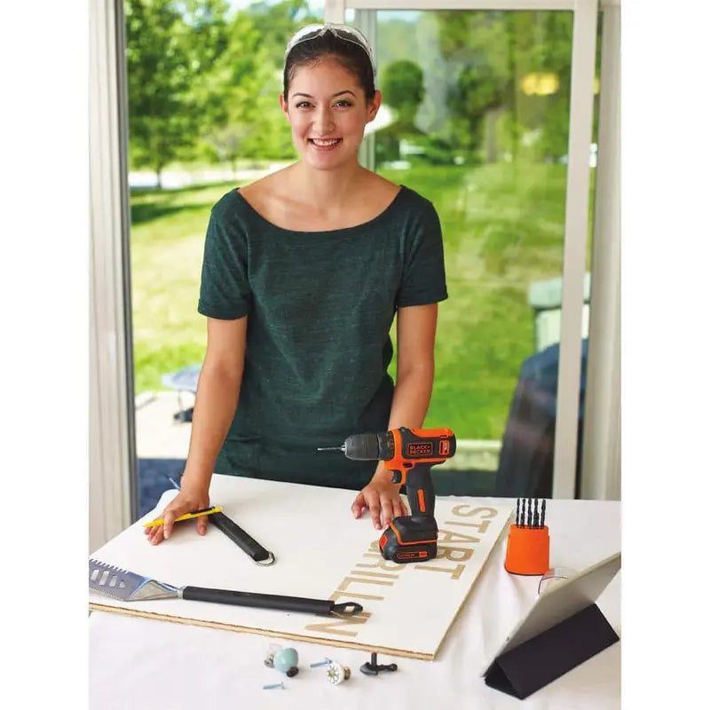 BLACK+DECKER 12V MAX Lithium-Ion Cordless 3/8 in Drill With 1.5Ah Battery And Charger - BDCDD12C